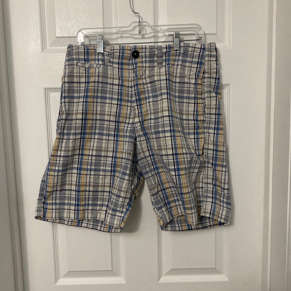 american eagle paid shorts size 30